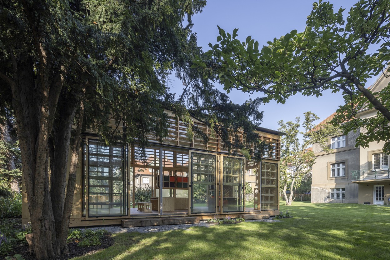 VENKOVNÍ UČEBNA KIJUKIJU, PRAHA